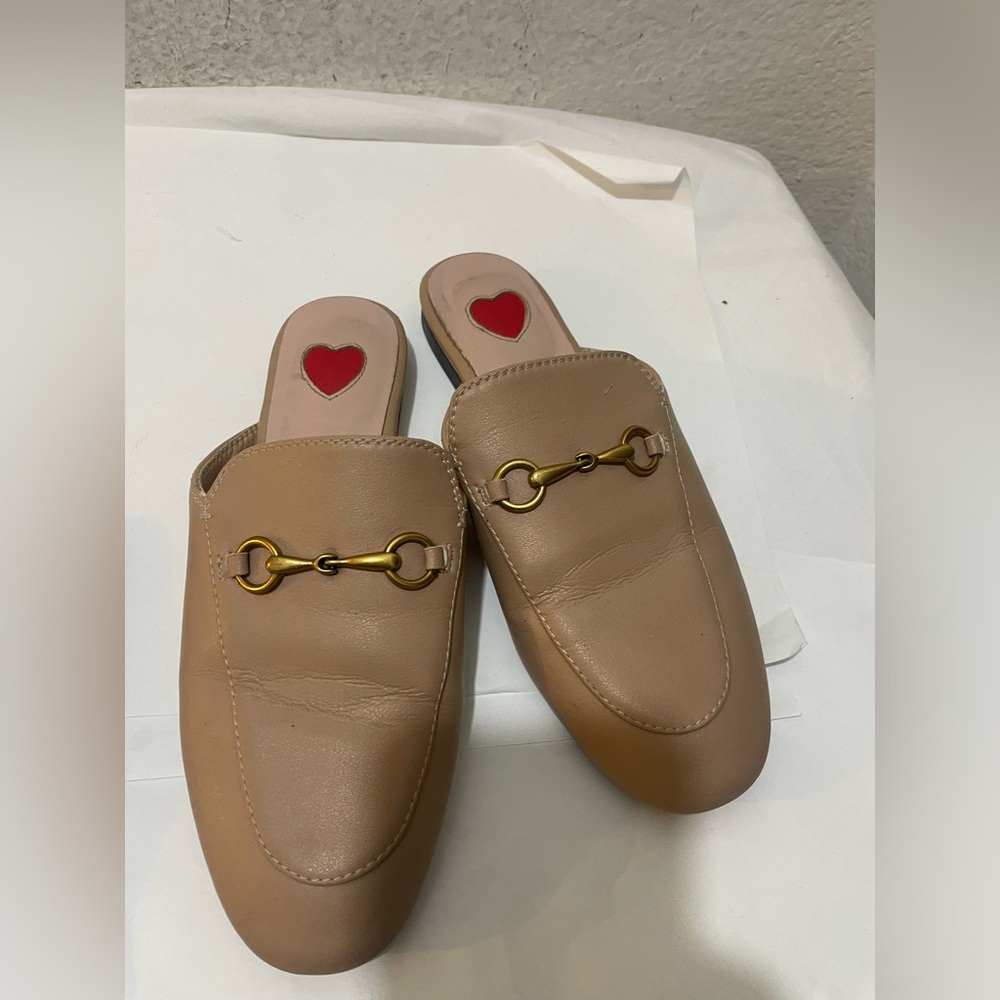Arqa Slip on leather slides size 36